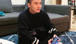 广州帅哥网红吃瓜图片,广州网红帅哥瓜田美食探秘记